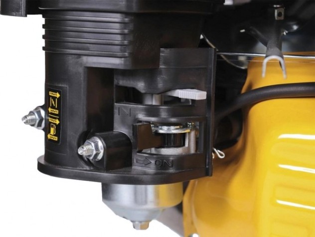 Бензиновый двигатель CHAMPION G420HKE (15лс/11квт, 25 мм, шпонка, эл.стартер) Бензиновый двигатель CHAMPION G420HKE (15лс/11квт, 25 мм, шпонка, эл.стартер)