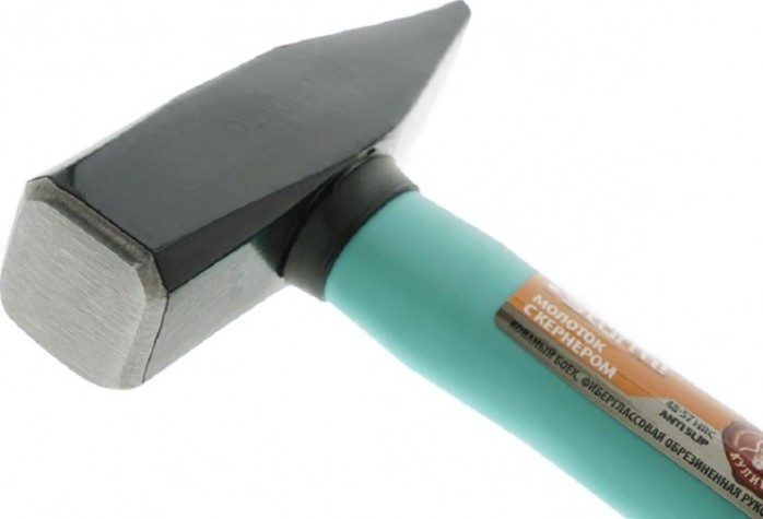 Молоток Sturm 1010-07-FR0500 с кернером, фибергласс.рукоятка, 500гр. Молоток Sturm 1010-07-FR0500 с кернером, фибергласс.рукоятка, 500гр.