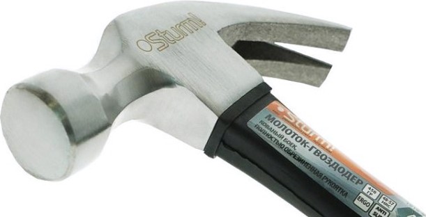 Молоток Sturm 1010-62-FR0450 гвоздодер, полностью обрезин. рукоятка, 450гр. Молоток Sturm 1010-62-FR0450 гвоздодер, полностью обрезин. рукоятка, 450гр.