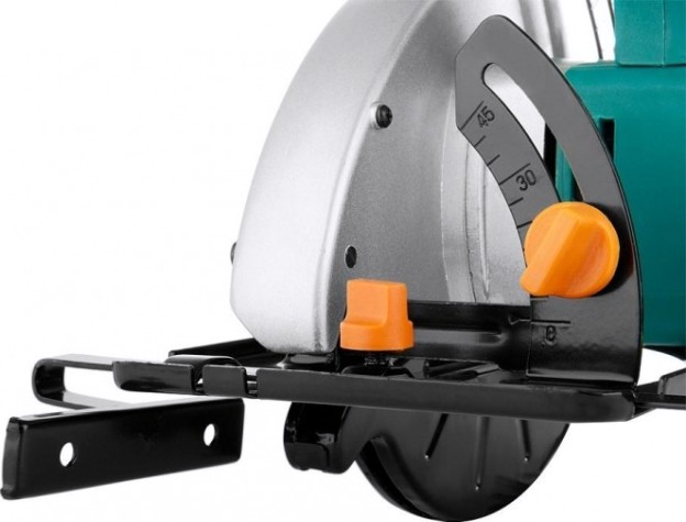 Пила циркулярная сетевая Sturm CS50161 Пила циркулярная сетевая Sturm CS50161